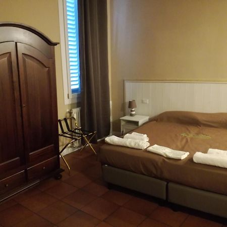 Piazza San Domenico Rooms - Bedinbolognacentro المظهر الخارجي الصورة