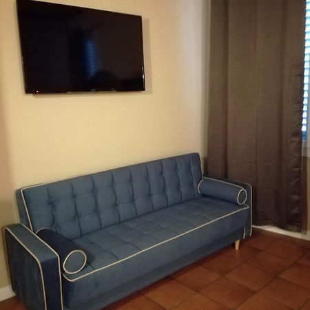Piazza San Domenico Rooms - Bedinbolognacentro المظهر الخارجي الصورة