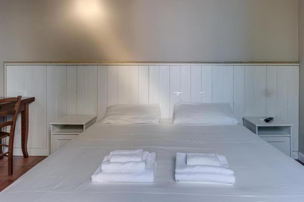 Piazza San Domenico Rooms - Bedinbolognacentro المظهر الخارجي الصورة