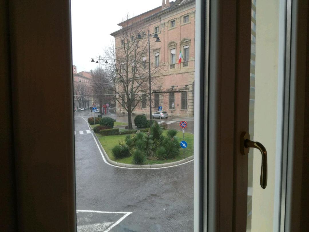 Piazza San Domenico Rooms - Bedinbolognacentro المظهر الخارجي الصورة