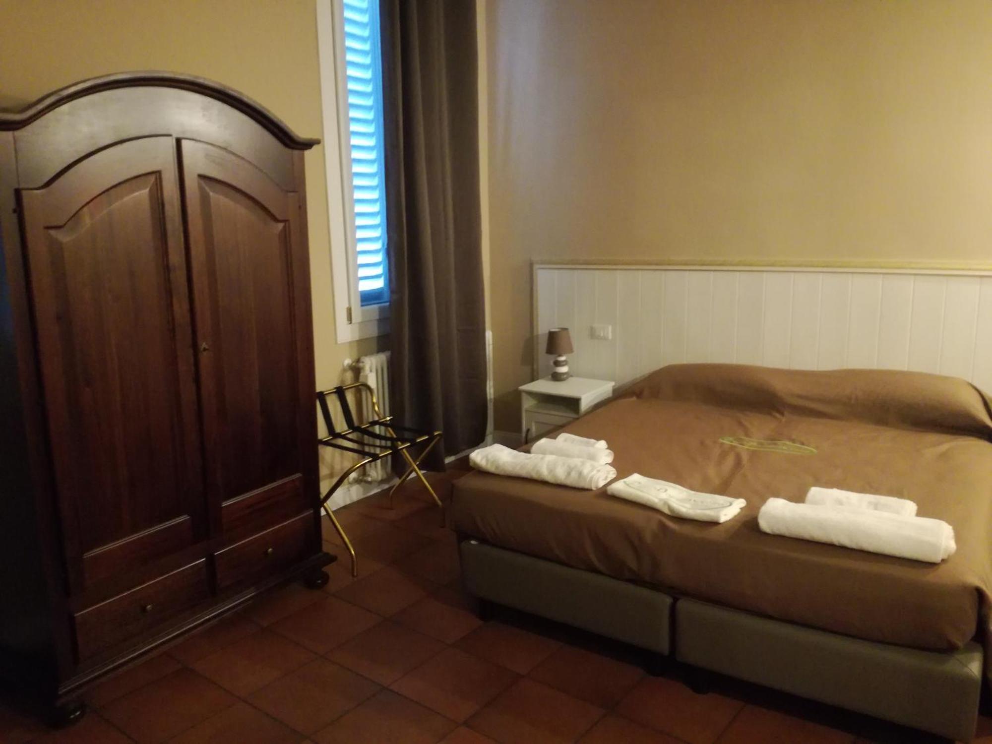 Piazza San Domenico Rooms - Bedinbolognacentro المظهر الخارجي الصورة
